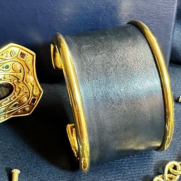 Ralph Lauren Collection Lamb Leather Goldtone Extra Wide Cuff Bracelet - Picture 15 of 16